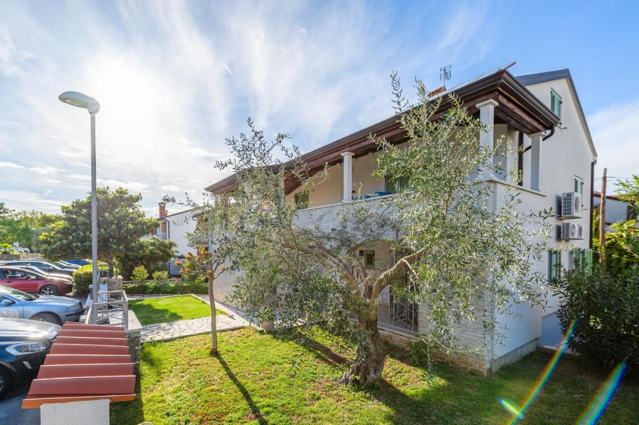 Apartman Inteuro Poreč Eksteriør billede